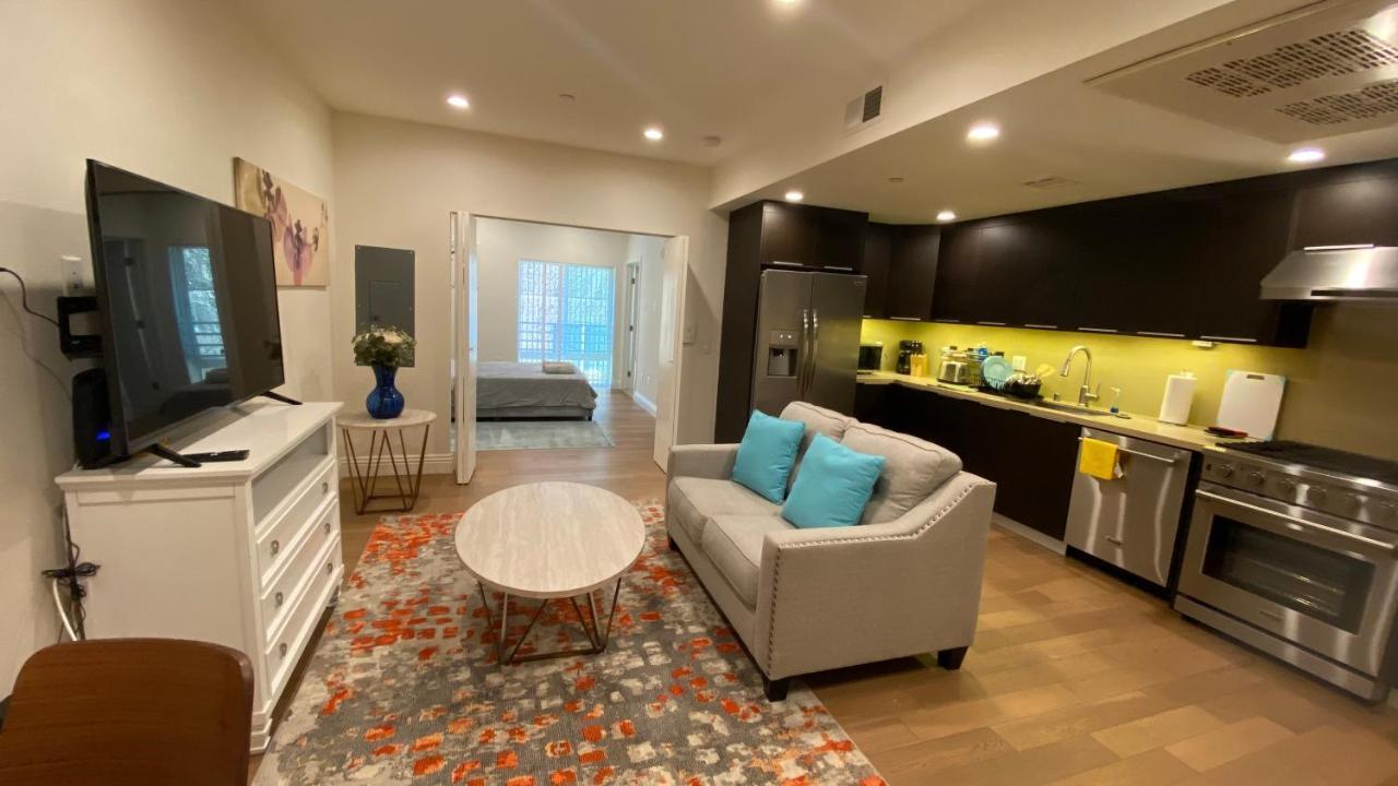 Gorgeous Apt With Parking In Ktown La ลอสแอนเจลิส ภายนอก รูปภาพ